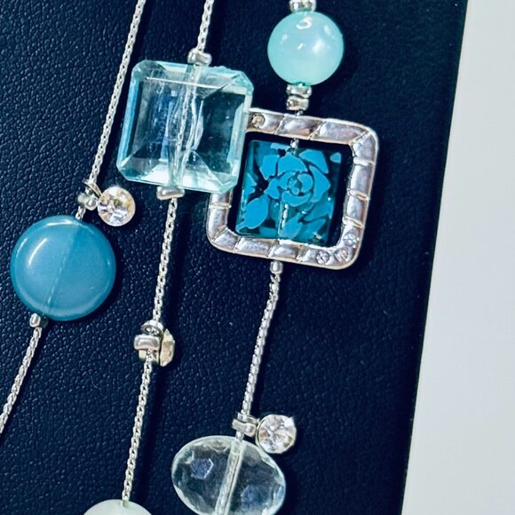 Silver Tone 3 Strands Necklace Blue Square and Round Beads clear Rhinestones - Picture 6 of 7